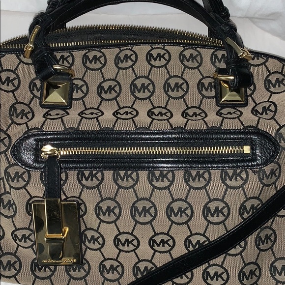 Michael Kors large carry all - Picture 6 of 7